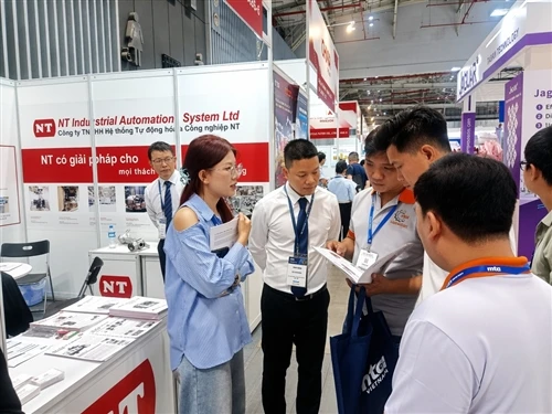 Jum 2 Fl-MTA: Mill-Browsing Għal Problemi-Soluzzjoni Fl-NT Booth